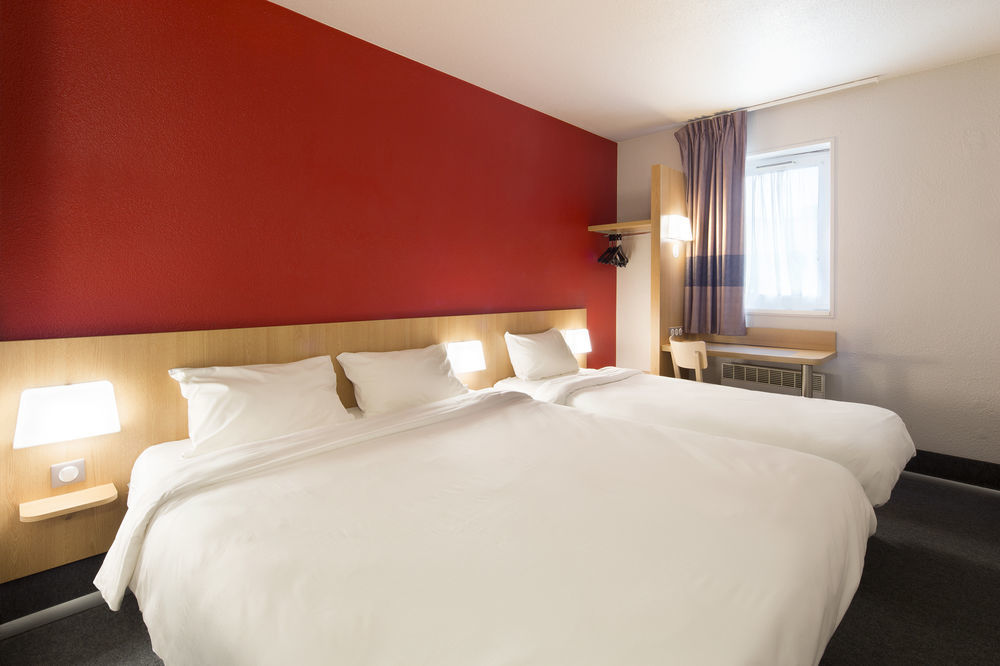 B&B Hotel Poitiers 1 Futuroscope Чассенеуил-Ду-Поитоу Экстерьер фото